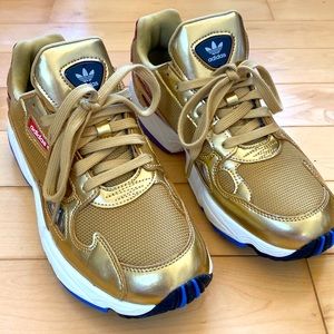 Adidas Like New running shoes!